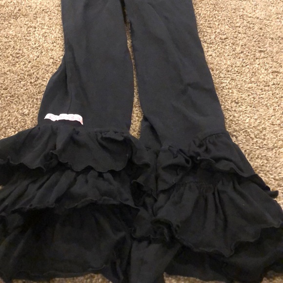 👸🏼 Ruffle Pants - Picture 3 of 4